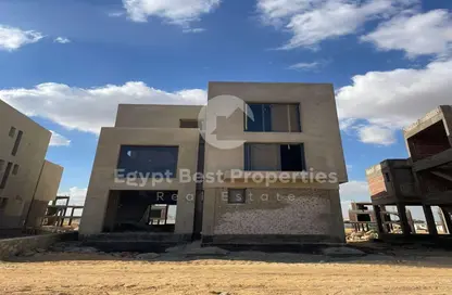 Villa - 4 Bedrooms - 4 Bathrooms for sale in Stei8ht - The 1st Settlement - New Cairo City - Cairo