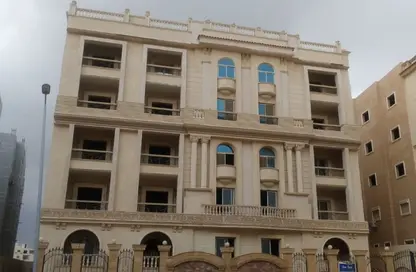 Apartment - 3 Bedrooms - 2 Bathrooms for sale in South Lotus - El Lotus - New Cairo City - Cairo