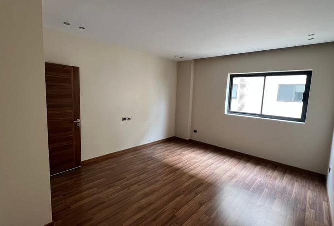 8213230 - صورة العقار 2