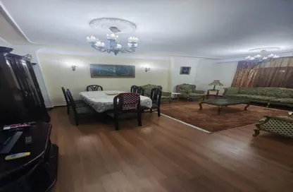 Apartment - 4 Bedrooms - 3 Bathrooms for rent in Tawfik Ahmed Al Bakry St. - 6th Zone - Nasr City - Cairo