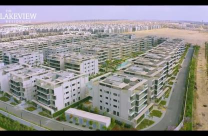 Apartment - 2 Bedrooms - 2 Bathrooms for sale in Lake View Residence 2 - 5th Settlement Compounds - The 5th Settlement - New Cairo City - Cairo