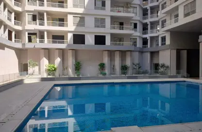 Apartment - 1 Bedroom - 1 Bathroom for sale in Degla Landmark - Nasr City Compounds - Nasr City - Cairo