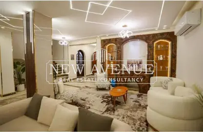 Villa - 7 Bedrooms - 5 Bathrooms for sale in Sunrise - South Investors Area - New Cairo City - Cairo