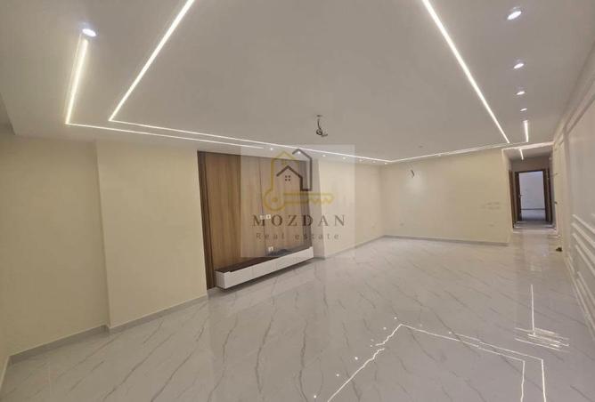 8210774 - Property Image 3