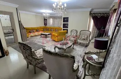 شقة - 3 غرف نوم - 2 حمامات للبيع في شارع الدكتور حلمي بهجت بدوي - الإبراهيمية - حي وسط - الاسكندرية