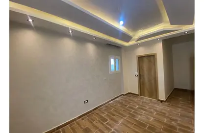 شقة - 3 غرف نوم - 3 حمامات للبيع في شارع المهندس احمد كمال حمدي - الحي السادس عشر - الشيخ زايد - الجيزة