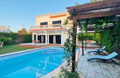 Villa - 5 Bedrooms - 5 Bathrooms for sale in Etapa - Sheikh Zayed Compounds - Sheikh Zayed City - Giza