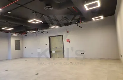 Office Space - Studio - 1 Bathroom for rent in Hyde Park - 5th Settlement Compounds - The 5th Settlement - New Cairo City - Cairo