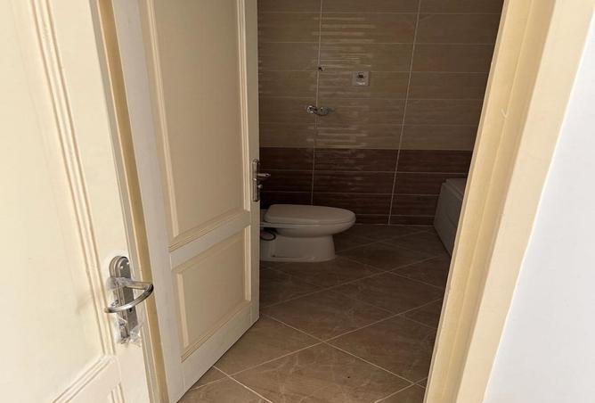 8405128 - Property Image 2