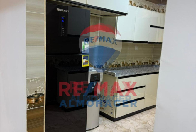 8020717 - Property Image 2