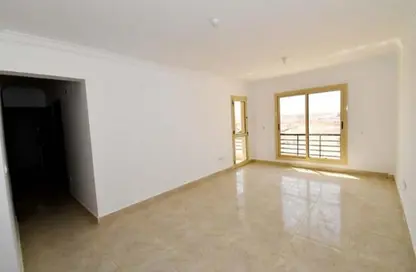 شقة - 3 غرف نوم - 2 حمامات للبيع في ويست فيو ريزيدينس - مدينة زايد الجديدة - الشيخ زايد - الجيزة