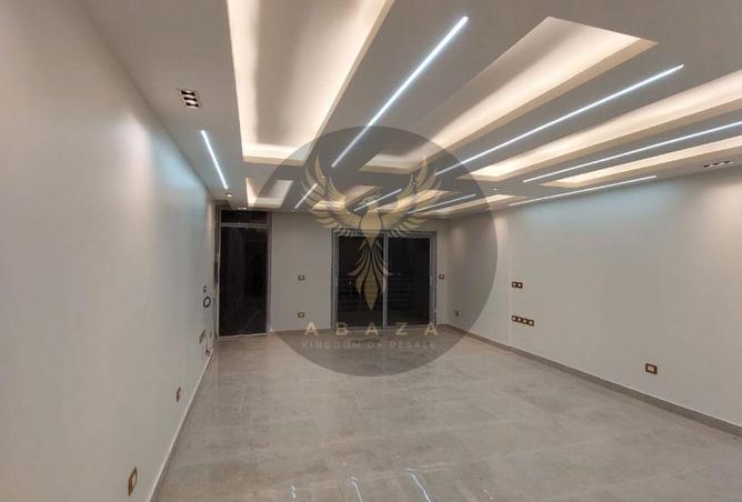 8382433 - Property Image 2