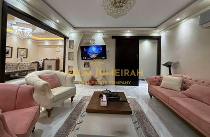 Apartment - 2 Bedrooms - 1 Bathroom for sale in Khaled Ibn Alwaleed St. - Sidi Beshr - Hay Awal El Montazah - Alexandria