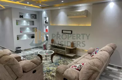 Apartment - 2 Bedrooms - 2 Bathrooms for rent in Abdel Moneim Riad St. - Mohandessin - Giza