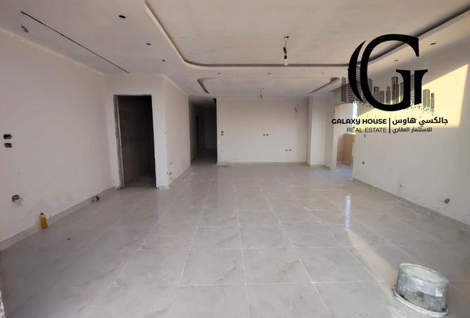 8022044 - Property Image 2