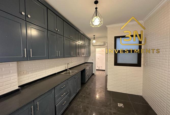 8232882 - Property Main Image