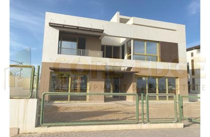 Villa - 4 Bedrooms - 3 Bathrooms for sale in Upville - Cairo Alexandria Desert Road - 6 October City - Giza