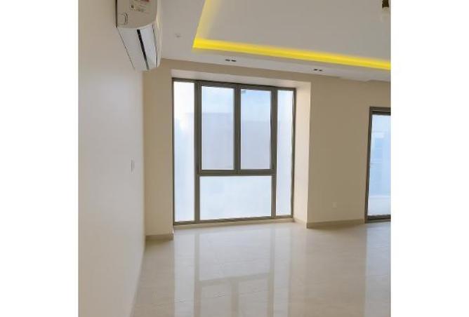 8363393 - Property Image 2