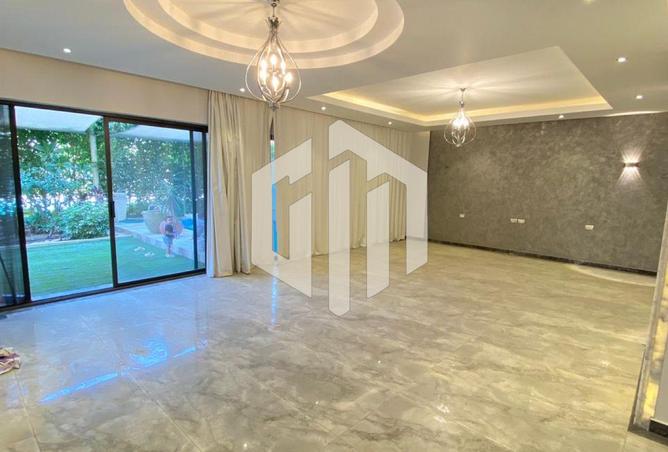 8401200 - Property Main Image