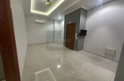 دوبلكس - 3 غرف نوم - 4 حمامات للايجار في غرب الجولف - كمبوندات القطامية - القطامية - مدينة القاهرة الجديدة - القاهرة