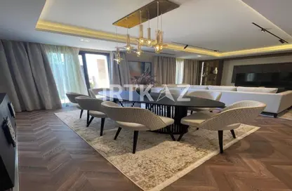 Apartment - 3 Bedrooms - 3 Bathrooms for sale in District 5 - 5th Settlement Compounds - The 5th Settlement - New Cairo City - Cairo