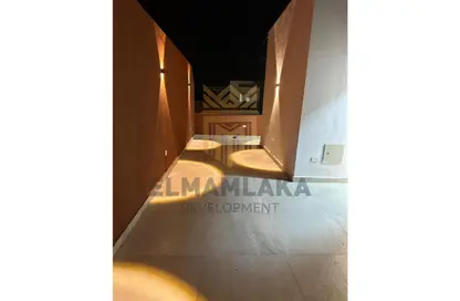 Townhouse - 4 Bedrooms - 4 Bathrooms for sale in Continental Residence - Sheikh Zayed Compounds - Sheikh Zayed City - Giza