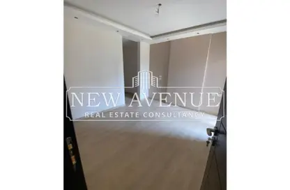 Apartment - 3 Bedrooms - 2 Bathrooms for sale in The Address East - 90 Street - The 5th Settlement - New Cairo City - Cairo