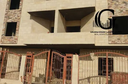 Apartment - 4 Bedrooms - 3 Bathrooms for sale in Al Waha St. - 4th Neighborhood - 3rd District West - Shorouk City - Cairo