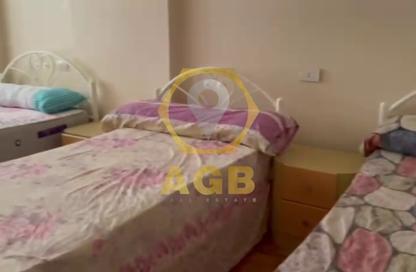 شقة - 3 غرف نوم - 2 حمامات للبيع في شارع التضحيه - ميدان تريومف - النزهة - القاهرة