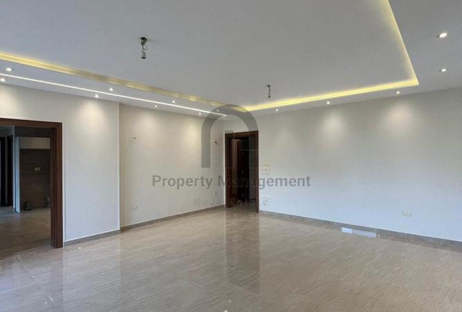 8233516 - Property Image 2