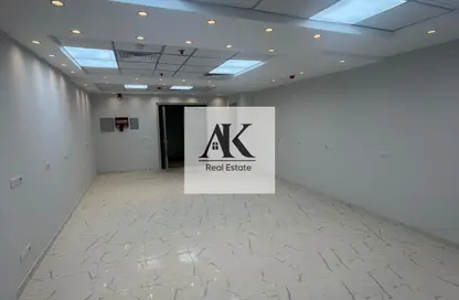 Office Space - Studio - 1 Bathroom for rent in Hyde Park Business District Mall - South Teseen St. - The 5th Settlement - New Cairo City - Cairo