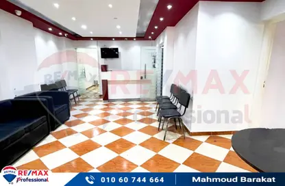 Office Space - Studio - 1 Bathroom for sale in Gamal Abdel Nasser Road - Sidi Beshr - Hay Awal El Montazah - Alexandria
