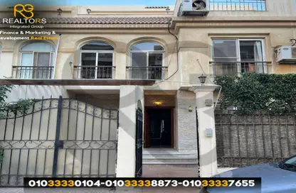 Twin House - 3 Bedrooms - 4 Bathrooms for sale in Zayed 2000 - 4th District - Sheikh Zayed City - Giza