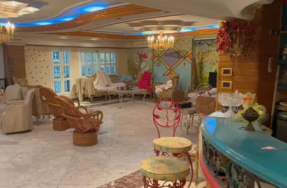 Apartment - 4 Bedrooms - 3 Bathrooms for sale in Atiya Al Sawalhi St. - 8th Zone - Nasr City - Cairo