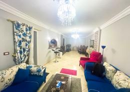 Apartment - 3 bedrooms - 1 bathroom for للايجار in Almoayed St. - Camp Chezar - Hay Wasat - Alexandria