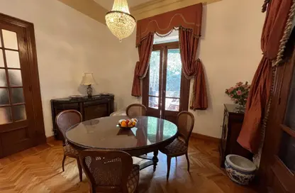 شقة - 2 غرف نوم - 3 حمامات للايجار في شارع الصالح ايوب - الزمالك - القاهرة