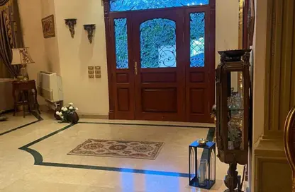 فيلا - 3 غرف نوم - 3 حمامات للبيع في الحي السادس - مدينة العبور - القليوبية