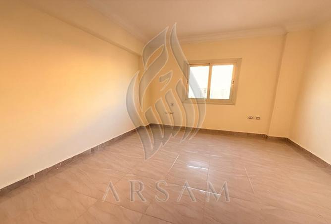 8417607 - Property Image 2