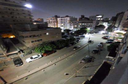 شقة - 3 غرف نوم - 2 حمامات للايجار في شارع عمر بن الخطاب - الماظة - مصر الجديدة - القاهرة