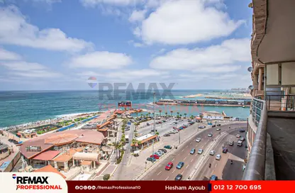 Apartment - 4 Bedrooms - 5 Bathrooms for sale in Al Geish Road - Glim - Hay Sharq - Alexandria