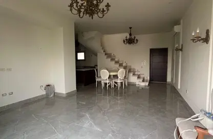 (بنتهاوس  (روف - 2 غرف نوم - 3 حمامات للايجار في جاليريا  مون فالى - المستثمرين الجنوبية - مدينة القاهرة الجديدة - القاهرة