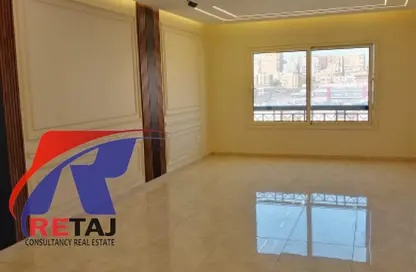 Apartment - 3 Bedrooms - 3 Bathrooms for sale in Al Tayaran St. - Manteqet Al Cinema - Nasr City - Cairo