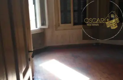 Apartment - 5 Bedrooms - 2 Bathrooms for sale in Ibrahim El Lakany St. - Roxy - Heliopolis - Masr El Gedida - Cairo