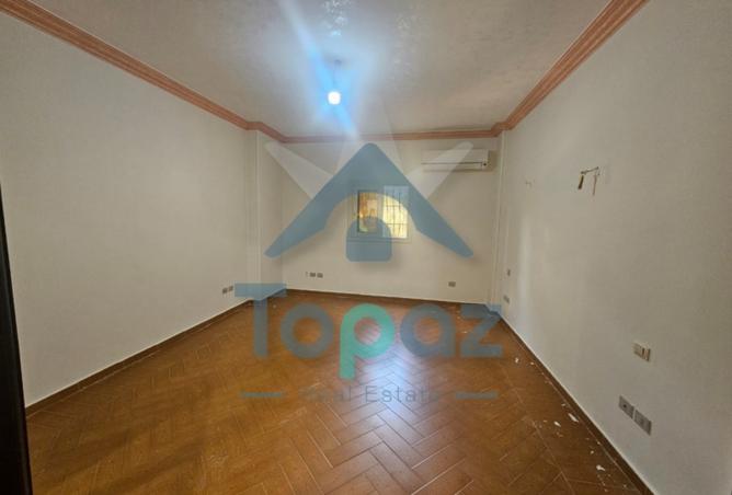 8120118 - Property Image 2