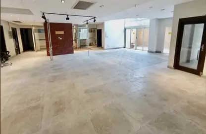 Full Floor - Studio - 4 Bathrooms for rent in Zahraa Al Maadi Tunnel - Degla - Hay El Maadi - Cairo