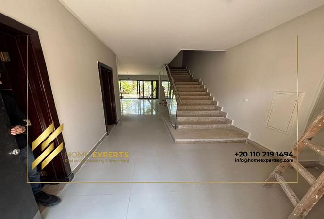 8478710 - Property Image 2