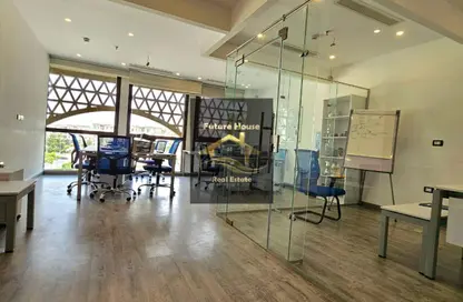 مساحات مكتبية - استوديو - 2 حمامات للايجار في كايرو بزنس بلازا - شارع التسعين الشمالي - التجمع الخامس - مدينة القاهرة الجديدة - القاهرة