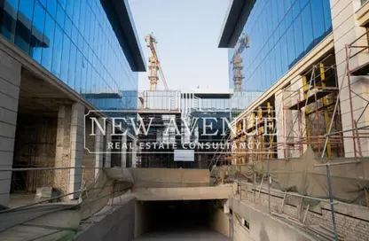 مساحات مكتبية - استوديو - 2 حمامات للبيع في جولدن جيت - شارع التسعين الجنوبي - التجمع الخامس - مدينة القاهرة الجديدة - القاهرة