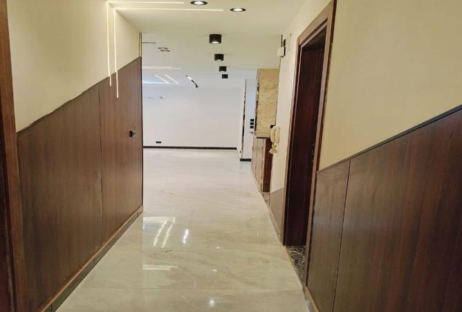 8239880 - Property Image 3