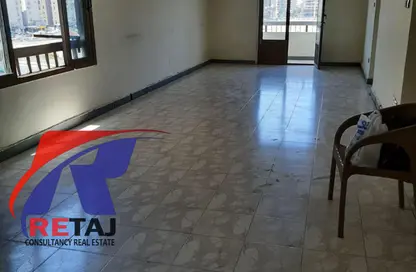 شقة - 3 غرف نوم - 1 حمام للبيع في شارع عباس العقاد - المنطقة الأولى - مدينة نصر - القاهرة